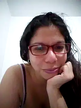 Snapshot of Carliina_Soussa chatting on 02.07.25 Carliina Soussa online show from 02.07.25
