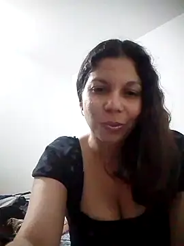 Snapshot of Carliina_Soussa chatting on 02.10.25 Carliina Soussa online show from 02.10.25