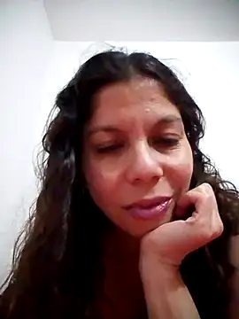 Snapshot of Carliina_Soussa chatting on 02.19.25 Carliina Soussa online show from 02.19.25