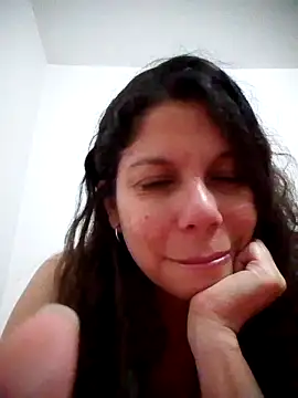 Snapshot of Carliina_Soussa chatting on 02.20.25 Carliina Soussa online show from 02.20.25