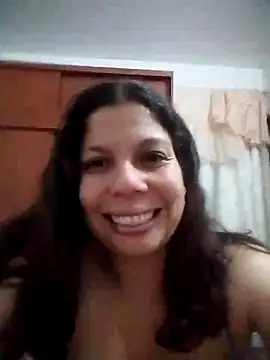 Snapshot of Carliina_Soussa chatting on 03.01.25 Carliina Soussa online show from 03.01.25
