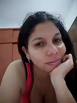 Snapshot of Carliina_Soussa chatting on 03.17.25 Carliina Soussa online show from 03.17.25