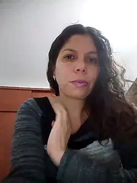 Snapshot of Carliina_Soussa chatting on 03.18.25 Carliina Soussa online show from 03.18.25