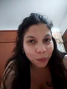 Snapshot of Carliina_Soussa chatting on 03.22.25 Carliina Soussa online show from 03.22.25