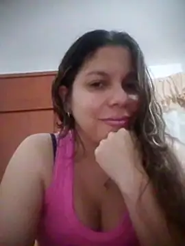 Snapshot of Carliina_Soussa chatting on 10.07.25 Carliina Soussa online show from 10.07.25