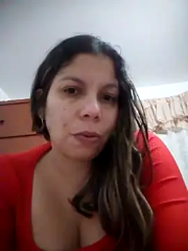 Snapshot of Carliina_Soussa chatting on 10.22.25 Carliina Soussa online show from 10.22.25