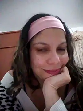 Snapshot of Carliina_Soussa chatting on 11.17.25 Carliina Soussa online show from 11.17.25