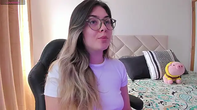 Lau Bee online show from 01.16.25