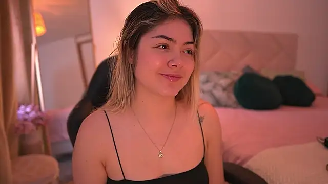 Lau Bee online show from 10.14.25