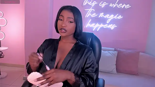 SavannahStorm online show from 02.18.26