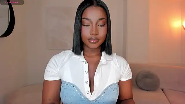 SavannahStorm online show from 06.13.26