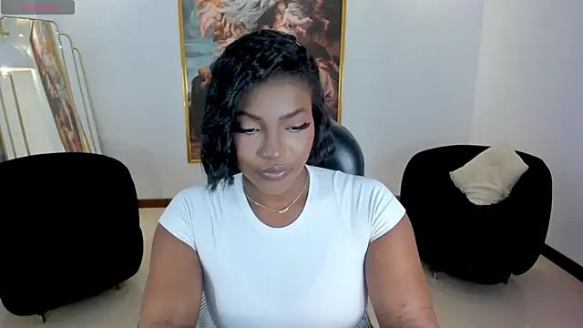 Snapshot of SavannahStorm chatting on 07.25.26 SavannahStorm online show from 07.25.26