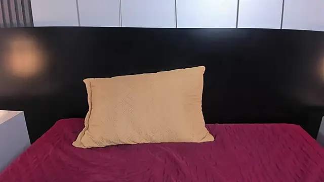 liz goth online show from 01.16.25