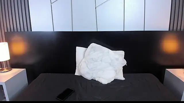 liz goth online show from 02.14.25