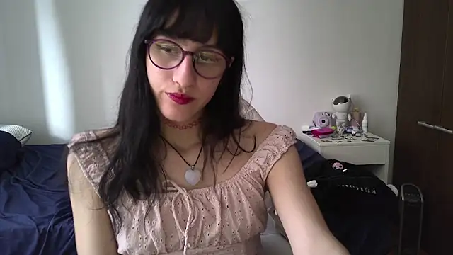 Snapshot of Alice_love29 chatting on 01.25.25 Alice love29 online show from 01.25.25