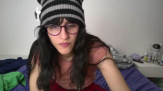 Snapshot of Alice_love29 chatting on 02.06.25 Alice love29 online show from 02.06.25