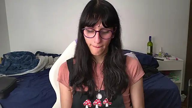 Snapshot of Alice_love29 chatting on 02.16.25 Alice love29 online show from 02.16.25