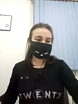 MikaKors online show from 12.25.24