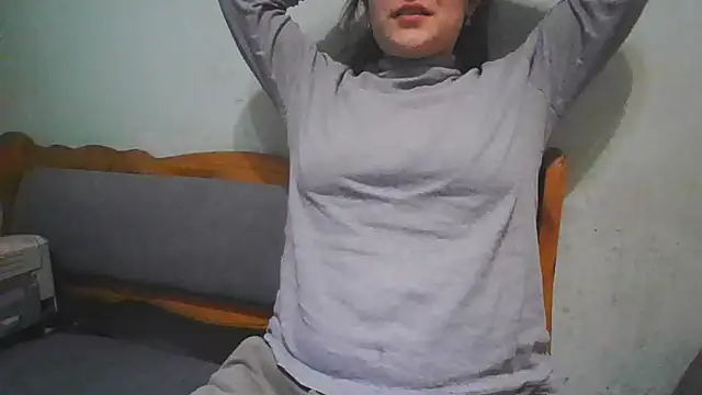 MikaKors online show from 02.18.25