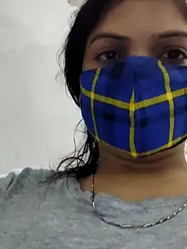 Snapshot of illay_love chatting on 03.17.25 illay love online show from 03.17.25