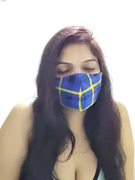 Snapshot of illay_love chatting on 03.17.25 illay love online show from 03.17.25