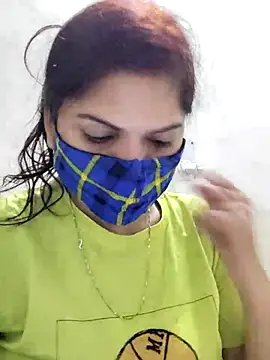 Snapshot of illay_love chatting on 03.21.25 illay love online show from 03.21.25