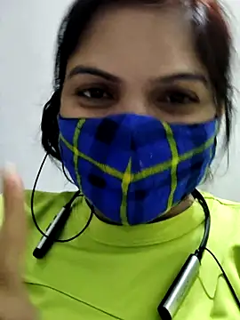 Snapshot of illay_love chatting on 03.21.25 illay love online show from 03.21.25