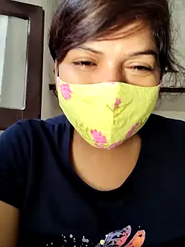 Snapshot of illay_love chatting on 09.19.25 illay love online show from 09.19.25