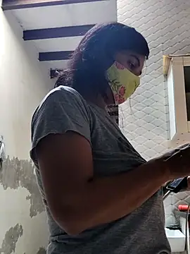 Snapshot of illay_love chatting on 09.22.25 illay love online show from 09.22.25