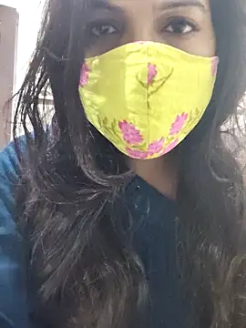 Snapshot of illay_love chatting on 09.25.25 illay love online show from 09.25.25