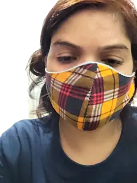 Snapshot of illay_love chatting on 09.28.25 illay love online show from 09.28.25