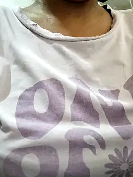 Snapshot of illay_love chatting on 09.29.25 illay love online show from 09.29.25