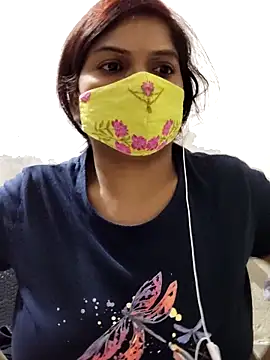 Snapshot of illay_love chatting on 10.14.25 illay love online show from 10.14.25