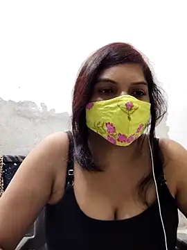 Snapshot of illay_love chatting on 10.15.25 illay love online show from 10.15.25