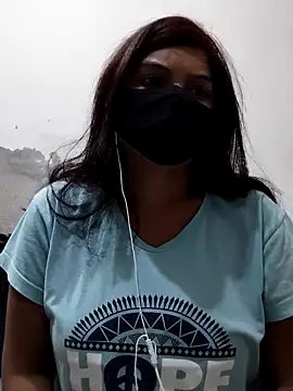 Snapshot of illay_love chatting on 10.16.25 illay love online show from 10.16.25