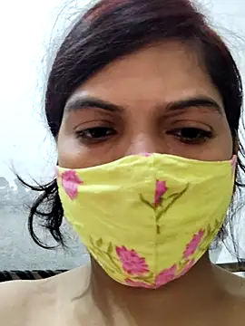 Snapshot of illay_love chatting on 10.18.25 illay love online show from 10.18.25