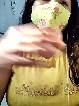 Snapshot of illay_love chatting on 11.13.25 illay love online show from 11.13.25