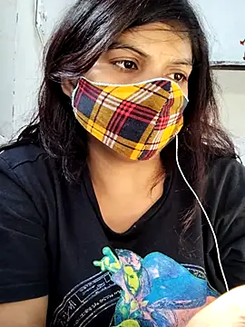 Snapshot of illay_love chatting on 11.14.25 illay love online show from 11.14.25