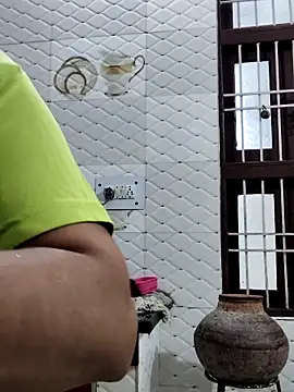 illay love online show from 02.14.26