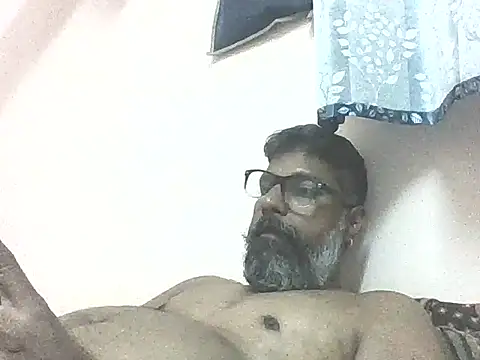 Snapshot of prakmat chatting on 07.19.26 prakmat online show from 07.19.26