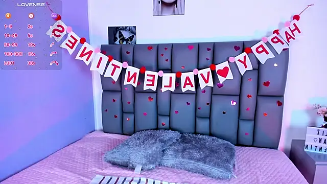 Sophia Lemos online show from 02.12.25