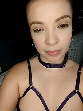 Adel Nesbiit online show from 02.01.25