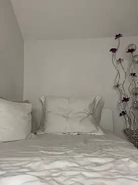 Snapshot of Helena7077 chatting on 01.15.26 Helena7077 online show from 01.15.26