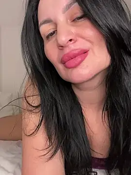 Snapshot of Helena7077 chatting on 02.20.26 Helena7077 online show from 02.20.26