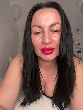 Snapshot of Helena7077 chatting on 04.10.26 Helena7077 online show from 04.10.26