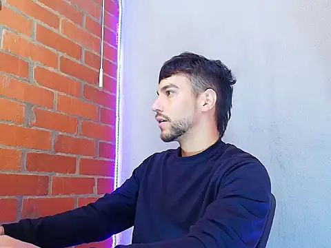 Snapshot of Leandro_valenzuela chatting on 10.09.25 Leandro valenzuela online show from 10.09.25