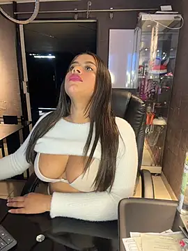 Snapshot of ElaaPerez chatting on 02.09.26 ElaaPerez online show from 02.09.26