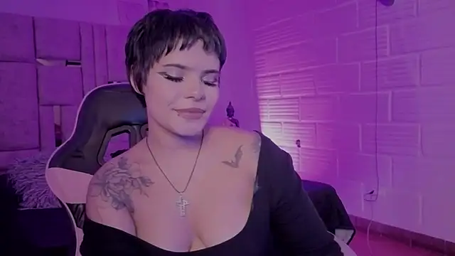 BonnieAnderson  online show from 06.16.26