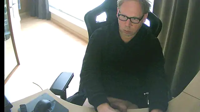 kinkyslet8 online show from 10.15.25