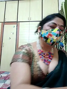 Snapshot of Ratna-777 chatting on 01.31.25 Ratna-777 online show from 01.31.25